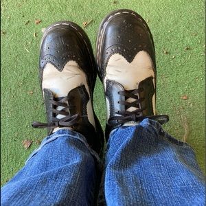 Dr Martens black/white wingtip 1461  UK 4/US 6